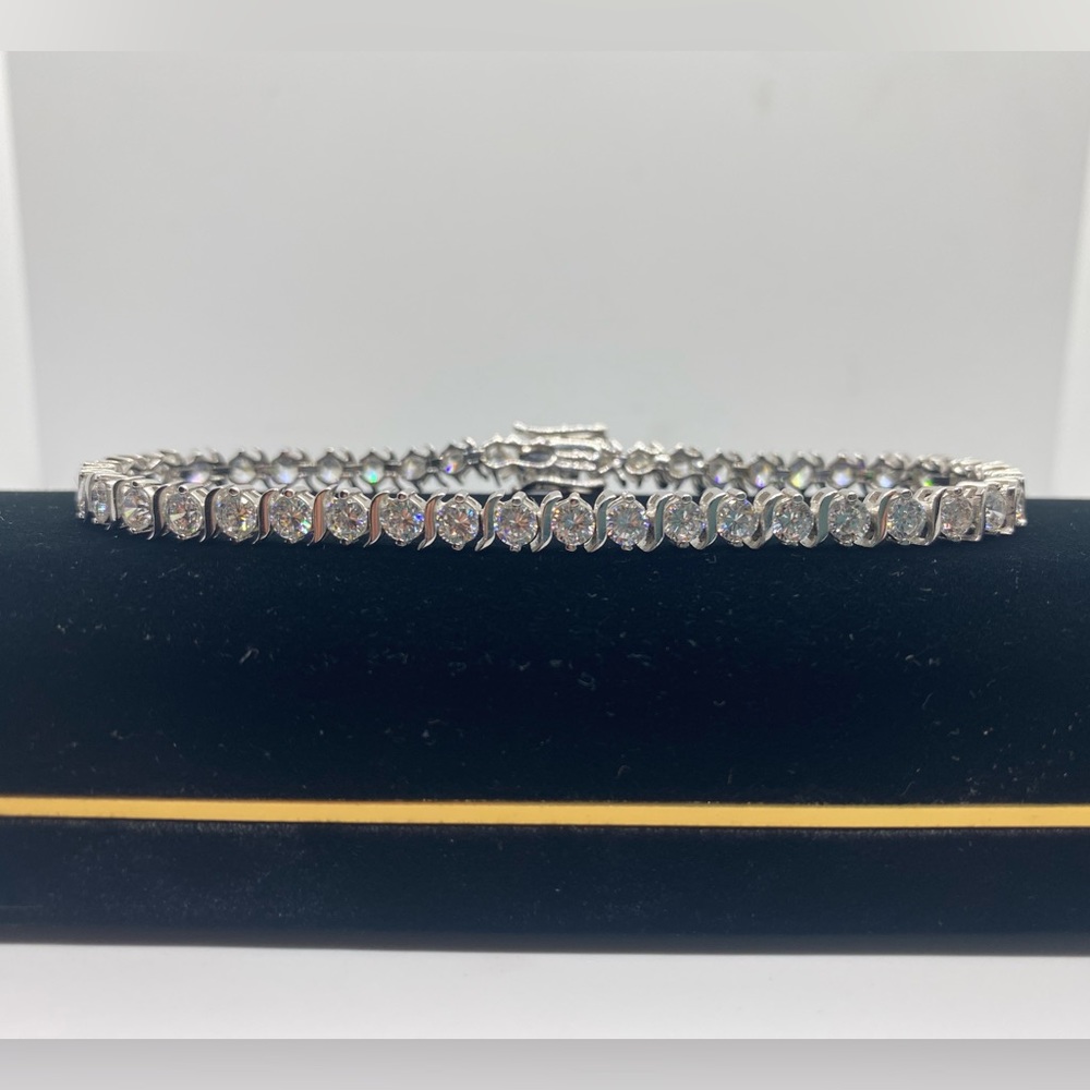 TENNIS BRACELET - Silver Bracelet with Synthetic Diamonds - Picture 14 of 17